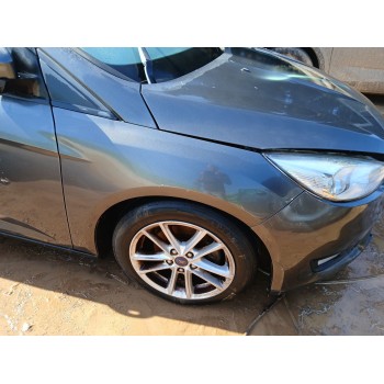 Recambio de aleta delantera derecha para ford focus iii 1.0 ecoboost referencia OEM IAM 2171302  