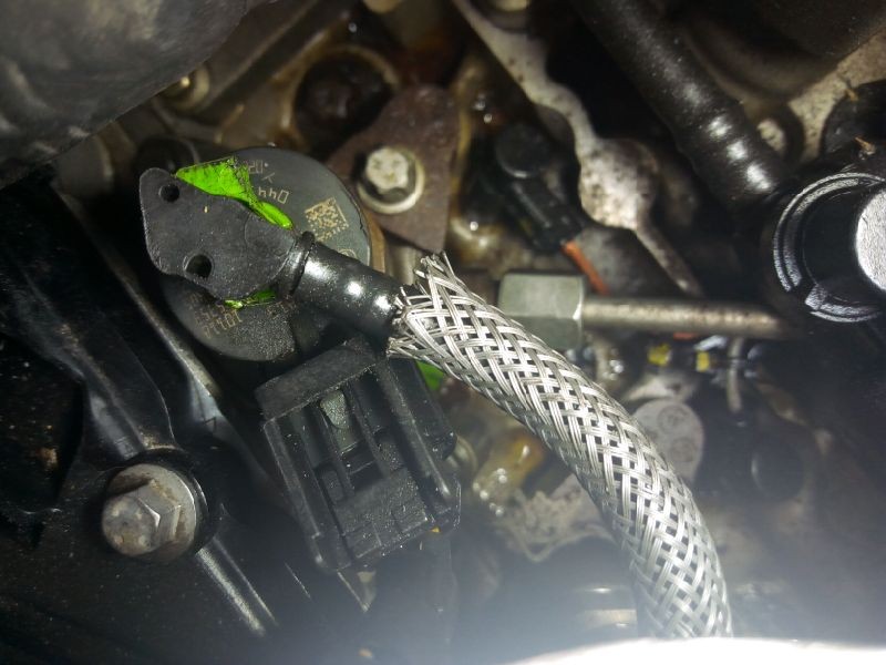 Recambio de inyector para ford fiesta (cb1) trend referencia OEM IAM 0445110339  