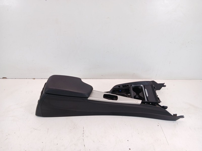 Recambio de apoyabrazos central para bmw 3 (f30, f80) 318 d referencia OEM IAM 51169235437  