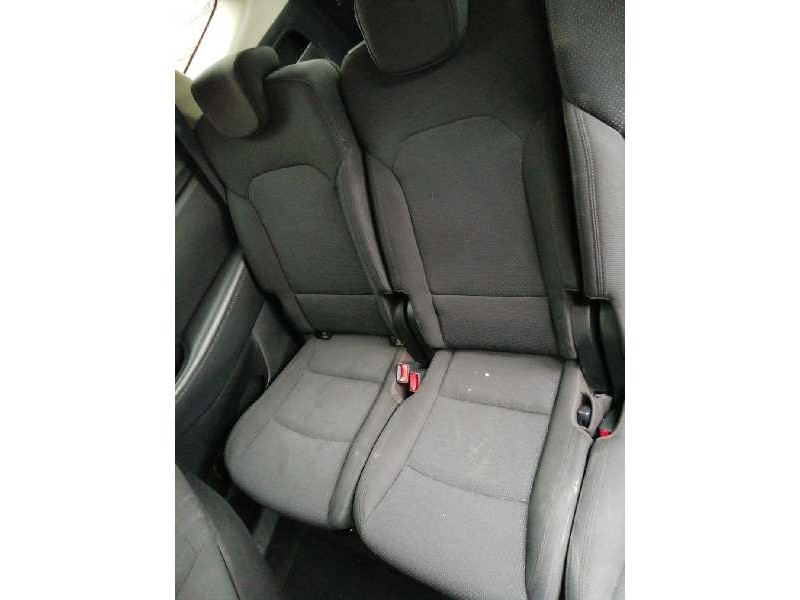 Recambio de asiento trasero medio para kia carens ( ) basic referencia OEM IAM   