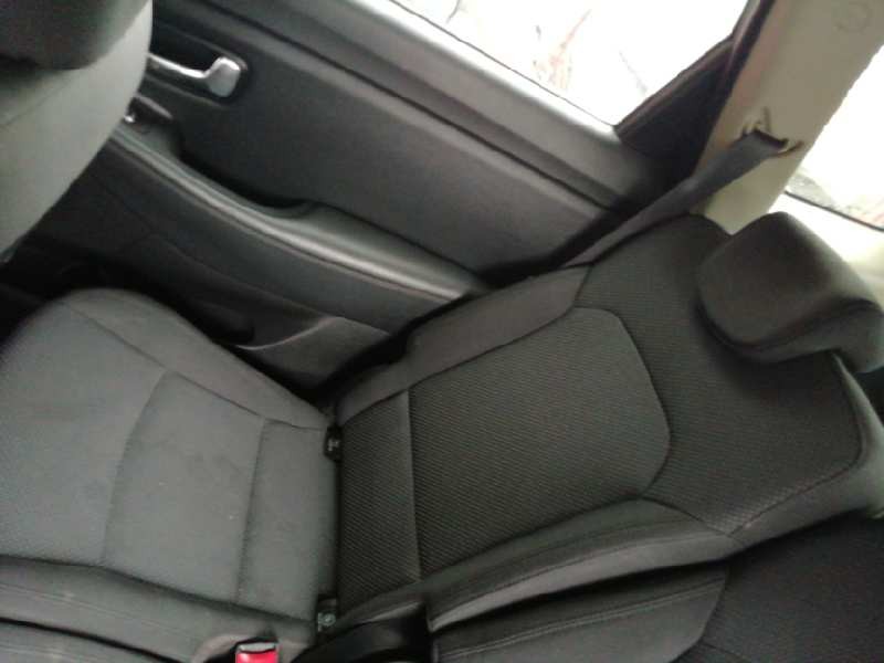 Recambio de asientos trasero derecho para kia carens ( ) basic referencia OEM IAM   