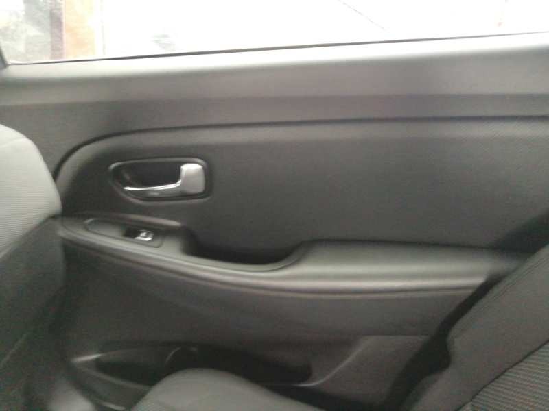 Recambio de guarnecido puerta trasera derecha para kia carens ( ) basic referencia OEM IAM   