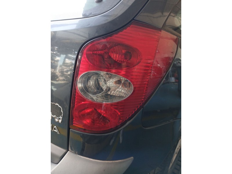 Recambio de piloto trasero derecho para renault laguna ii grandtour (kg0) 1.9 dci diesel referencia OEM IAM 8200703489  89076422