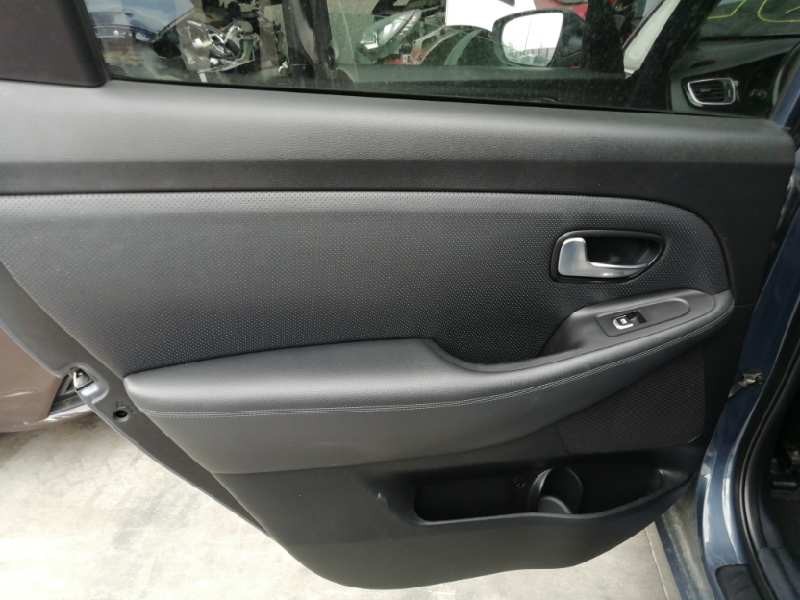 Recambio de guarnecido puerta trasera izquierda para kia carens ( ) basic referencia OEM IAM   
