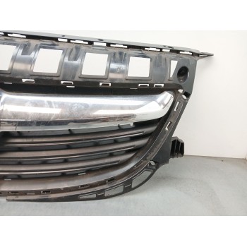 Recambio de rejilla paragolpes central para opel insignia b country tourer (z18) 2.0 4x4 (47) referencia OEM IAM 906200013  