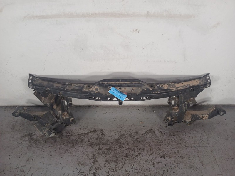 Recambio de panel frontal para mercedes-benz vito caja cerrada 6.03  111 cdi compacto (639.601) referencia OEM IAM   