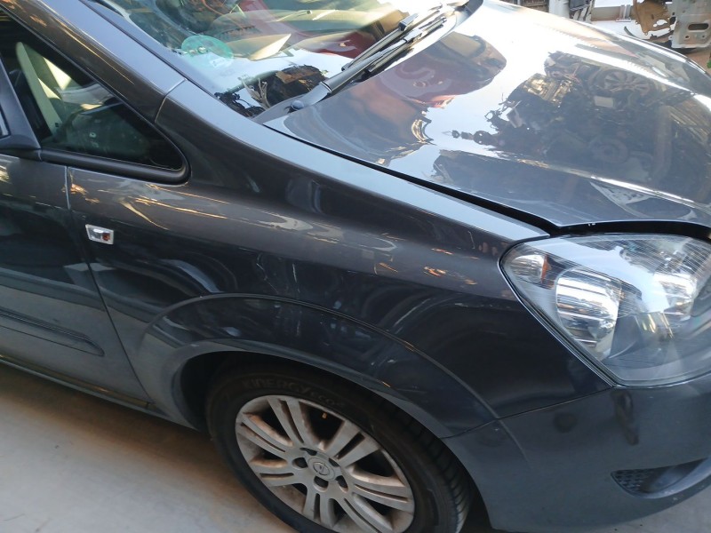 Recambio de aleta delantera derecha para opel zafira / zafira family b (a05) 1.6 (m75) referencia OEM IAM   