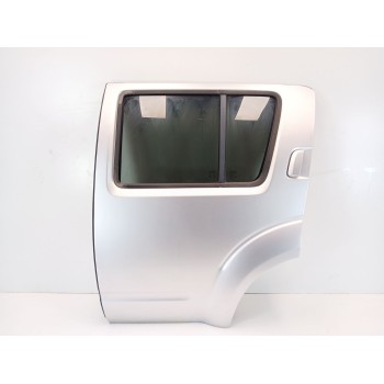 PUERTA TRASERA IZQUIERDA 82101EB330 