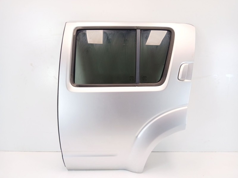 Recambio de puerta trasera izquierda para nissan pathfinder iii (r51) 2.5 dci 4wd referencia OEM IAM 82101EB330  