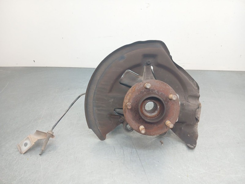 Recambio de mangueta delantera izquierda para ford kuga i 2.0 tdci referencia OEM IAM 1674671 8v413k171ad 