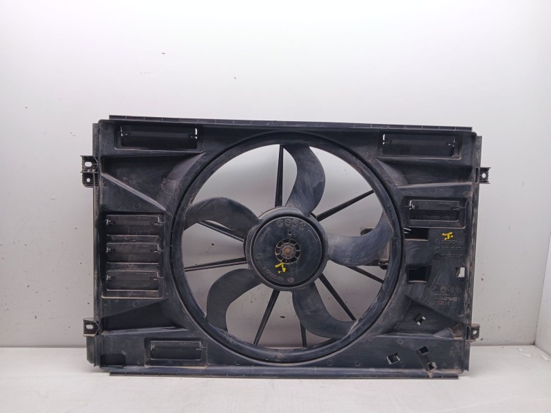 Recambio de electroventilador para seat leon (1p1) 1.6 tdi referencia OEM IAM 1k0121203an 1137328616 3136613363