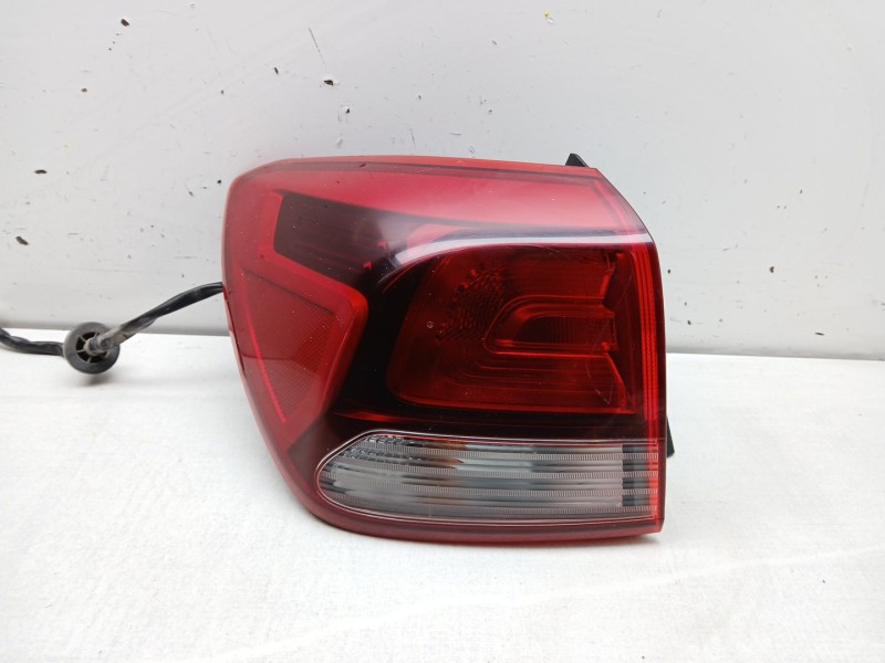 Recambio de piloto trasero izquierdo para kia rio iv (yb, sc, fb) 1.25 referencia OEM IAM 92401h8  