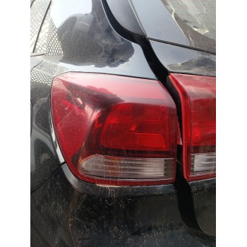 Recambio de piloto trasero izquierdo para kia rio iv (yb, sc, fb) 1.25 referencia OEM IAM 92401h8  