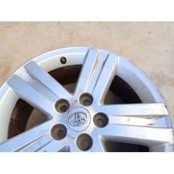 Recambio de llanta para toyota auris sport referencia OEM IAM HL42813  