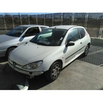 PEUGEOT 206 BERLINA