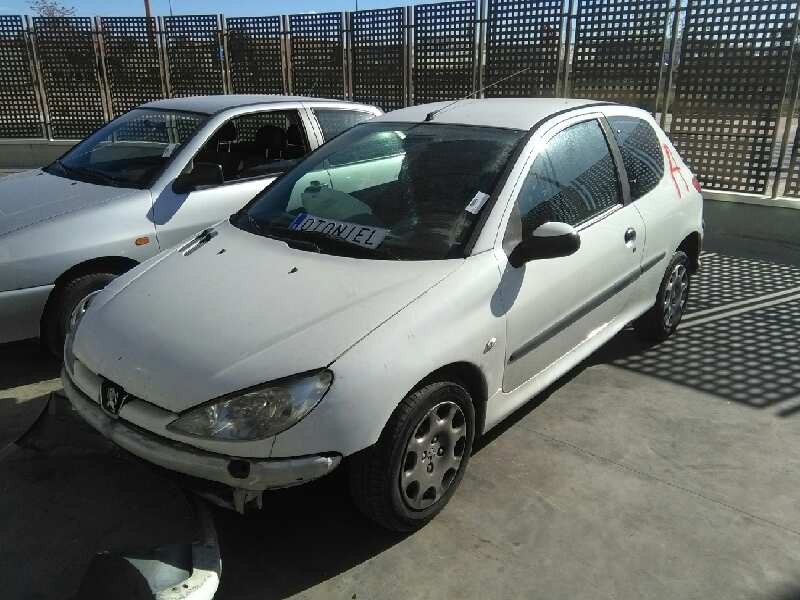 peugeot 206 berlina del año 2006