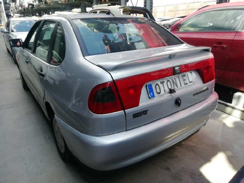 SEAT CORDOBA BERLINA (6K2)