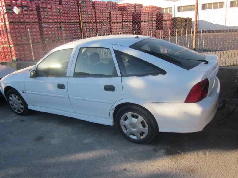 opel vectra b berlina del año 1999