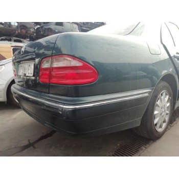 mercedes-benz clase e (w210) berlina del año 2000