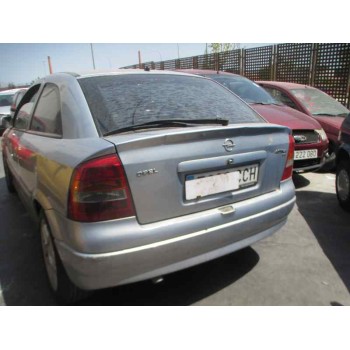 opel astra g berlina del año 2002