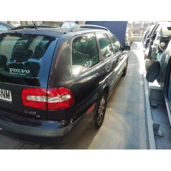 volvo v40 familiar del año 2001