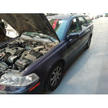 volvo v40 familiar del año 2001