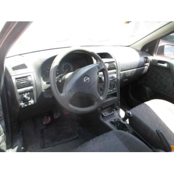 opel astra g berlina del año 2002