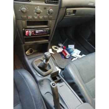 volvo v40 familiar del año 2001