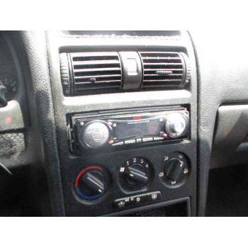 opel astra g berlina del año 2002