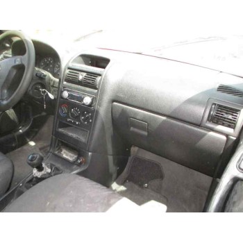 opel astra g berlina del año 2002