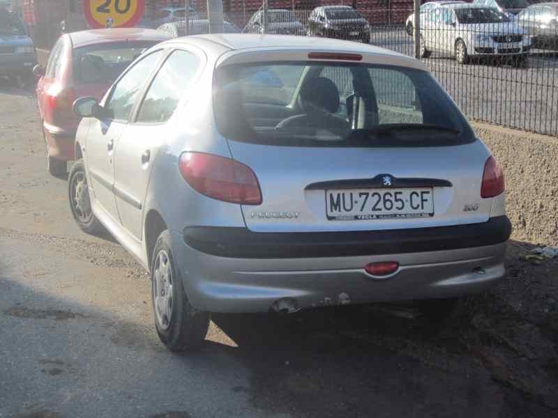 peugeot 206 berlina del año 1999