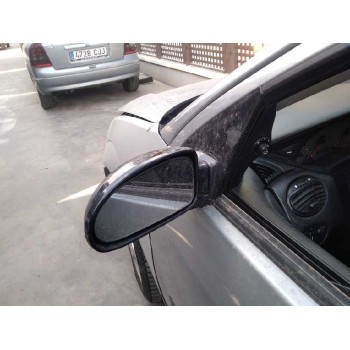 ford focus berlina (cak) del año 2004