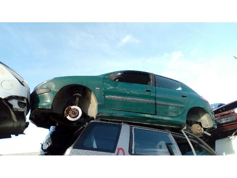 peugeot 206 berlina del año 2004