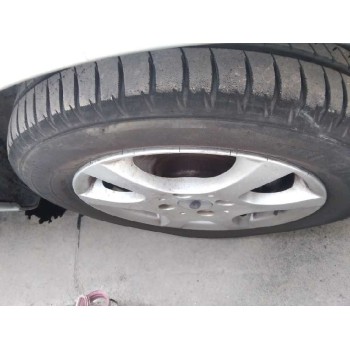 ford focus berlina (cak) del año 2004