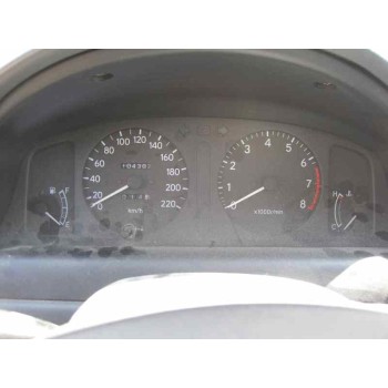 toyota corolla (e11) del año 2000