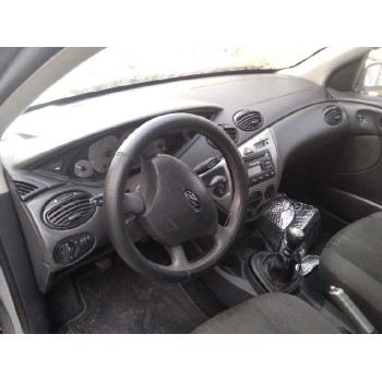 ford focus berlina (cak) del año 2004