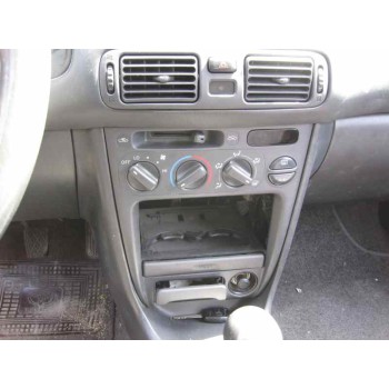 toyota corolla (e11) del año 2000