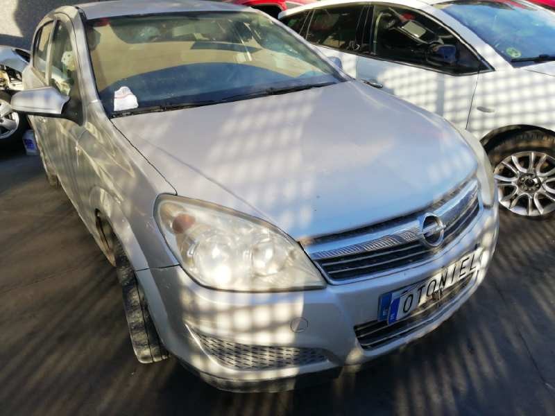 opel astra h berlina del año 2007