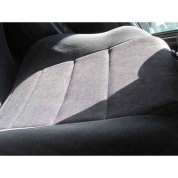 toyota corolla (e11) del año 2000