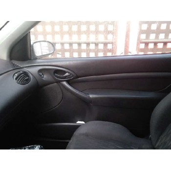 ford focus berlina (cak) del año 2004