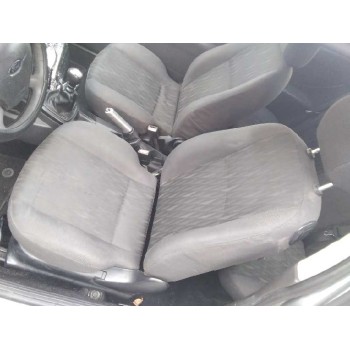 ford focus berlina (cak) del año 2004