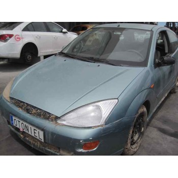ford focus berlina (cak) del año 2000