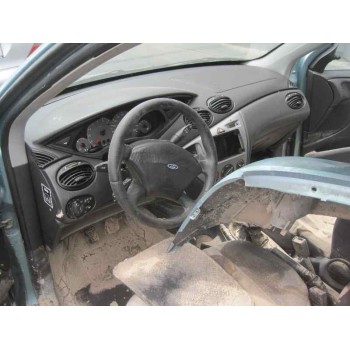 ford focus berlina (cak) del año 2000