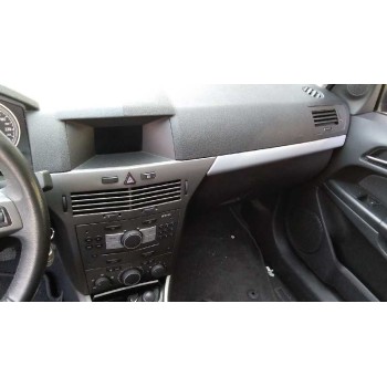 opel astra gtc del año 2006