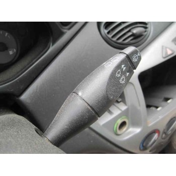 ford focus berlina (cak) del año 2000