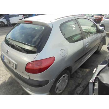 peugeot 206 berlina del año 2003