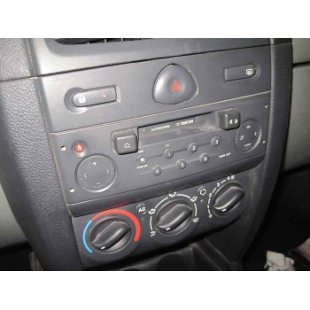 renault clio ii fase ii (b/cb0) del año 2001