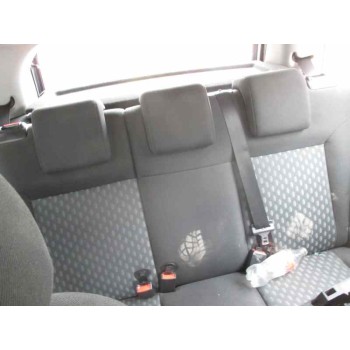 ford fiesta (cbk) del año 2004