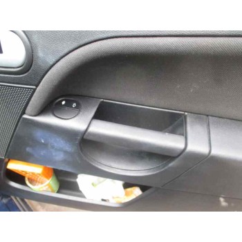 ford fiesta (cbk) del año 2004