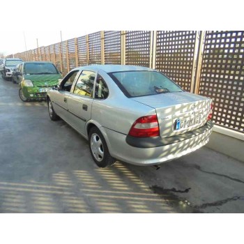 opel vectra b berlina del año 1998